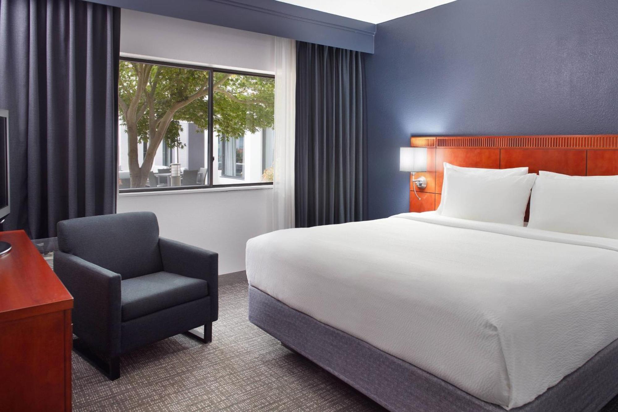 Courtyard By Marriott Raleigh Midtown Otel Dış mekan fotoğraf
