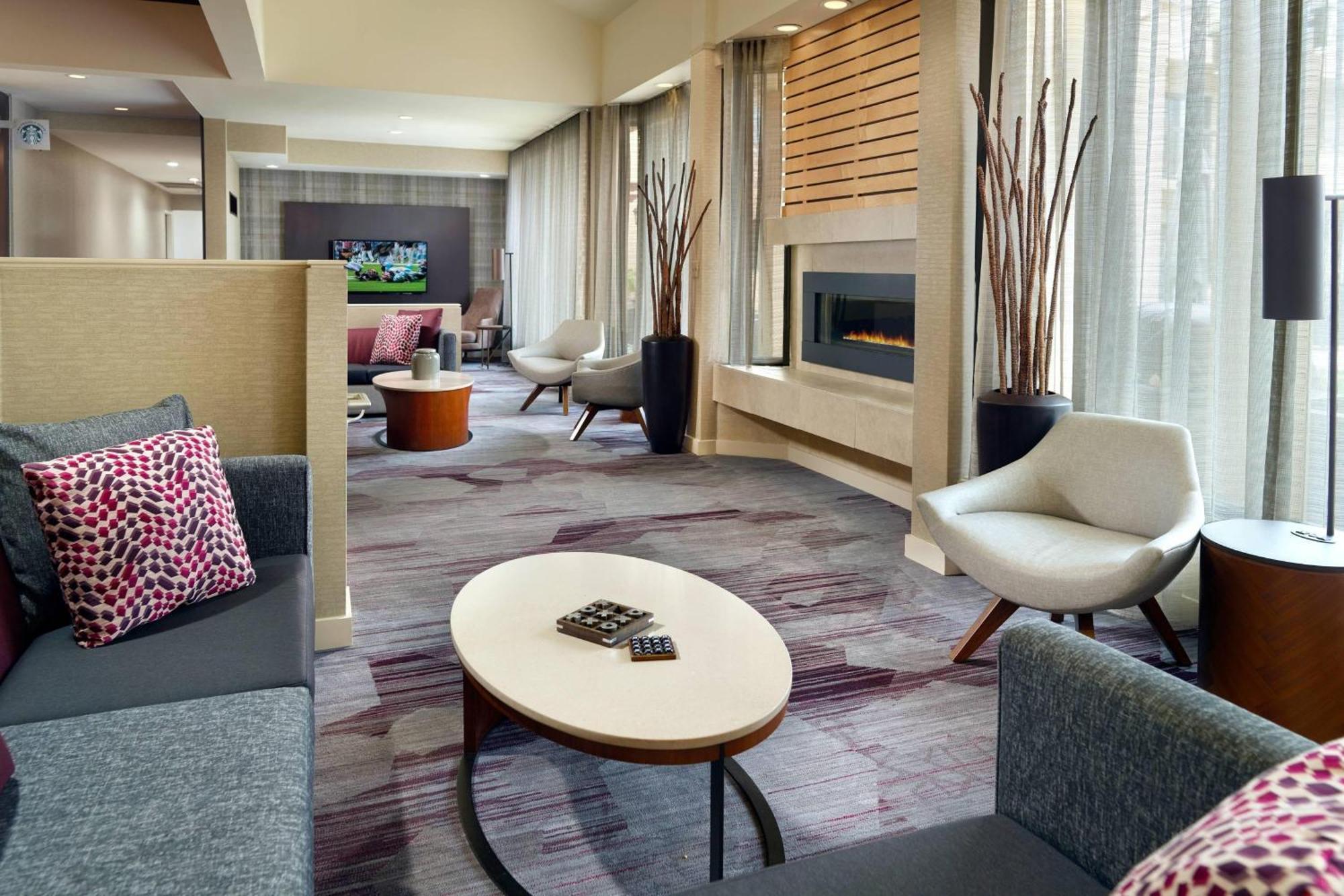 Courtyard By Marriott Raleigh Midtown Otel Dış mekan fotoğraf